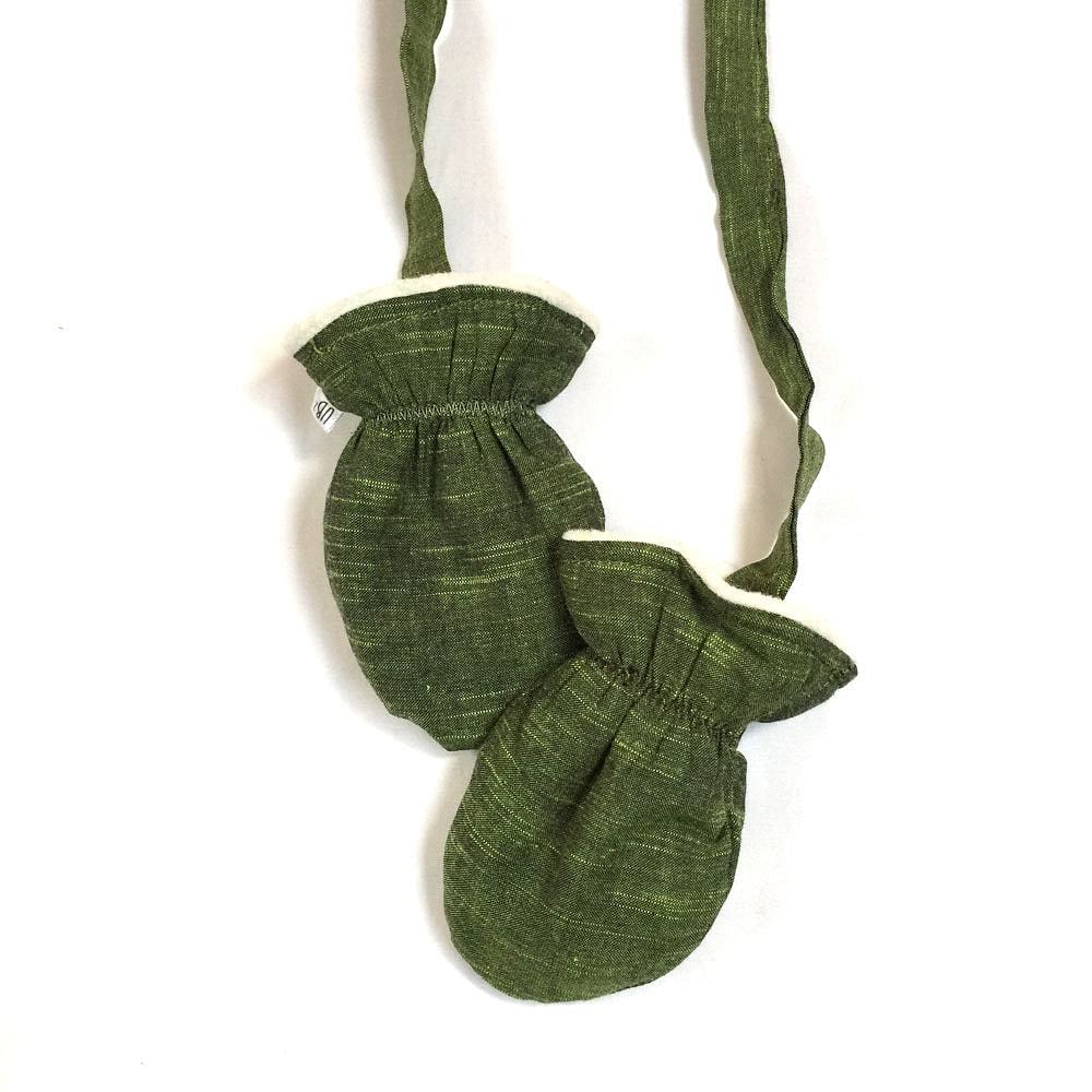 modMittens in Green Frog Ribbit - bebabyco
